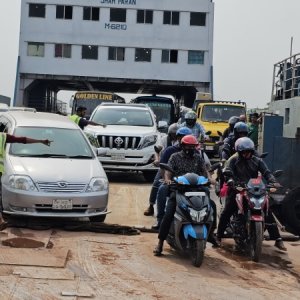 ঈদযাত্রায় ভোগান্তি নেই দৌলতদিয়া ঘাটে