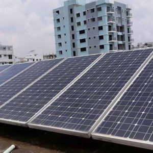 সৌর বিদ্যুৎ: আমদানি-নির্ভর দেশগুলোর জন্য ভালো উদাহরণ পাকিস্তান