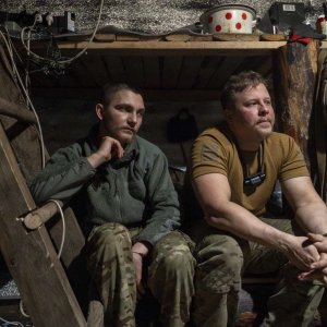 ফ্রন্ট লাইনে ক্লান্ত ইউক্রেনীয় সেনারা, শান্তি আলোচনা যেন মরীচিকা