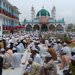 চট্টগ্রামে ৬০ গ্রামে উদযাপিত হচ্ছে ঈদ