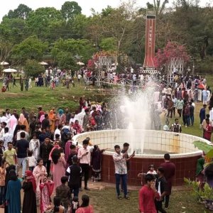 মৌলভীবাজারের অপরূপ প্রকৃতিতে পর্যটকদের ভিড়