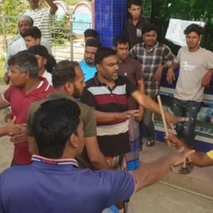 ফিলিং স্টেশনে বিএনপি নেতাকে মারধর