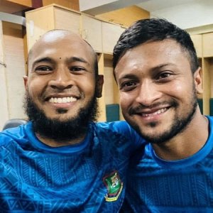 সাকিবের জন্মদিনে মুশফিকের আবেগঘন বার্তা, দেশের মাটিতেই অবসরের আশা