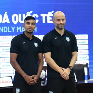 ভিয়েতনামের বিপক্ষে সমানতালে লড়াইয়ে প্রতিশ্রুতি বাংলাদেশের