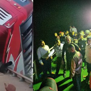 বাসটিতে ৫০ যাত্রী ছিলেন, ৪ ঘণ্টা পর উদ্ধারকাজ শুরু ‘হামজার’