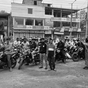 রংপুরের ফিলিং স্টেশনগুলোতে ‘জ্বালানি  তেল নেই’ নোটিশ, চরম দুর্ভোগ