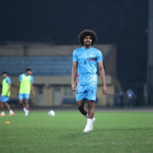 হামজাসহ ৫ প্রবাসী নিয়ে ভিয়েতনামের বিপক্ষে নামছে বাংলাদেশ