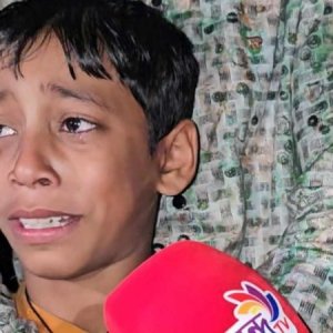 ডুবন্ত সেই বাস থেকে ছেলেকে বাঁচাতে পারলেও মা ডুবে গেলেন পদ্মায়