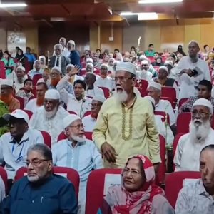 ‌‘মুক্তিযুদ্ধে শেখ মুজিবের অবদান ছিল না’ বলে তোপের মুখে জমিয়ত নেতা