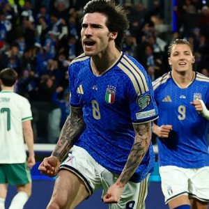 বিশ্বকাপ স্বপ্ন বেঁচে রইলো ইতালির