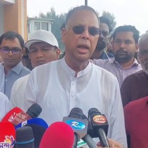 তেলের সরবরাহ সবসময়ই আছে, তবে কালোবাজারি হচ্ছে: জ্বালানি মন্ত্রী