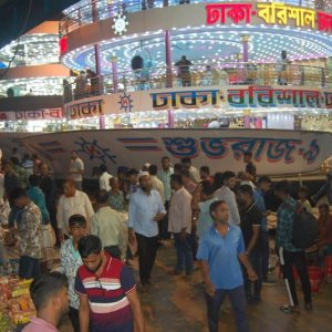 কালোবাজারে লঞ্চের কেবিন, যাত্রীরা বলছেন ভাড়াও বেশি