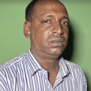 ‘ফ্যামিলি কার্ড’ নিয়ে প্রতারণার অভিযোগে যুবক আটক