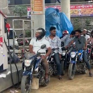 ছাত্রদল পরিচয়ে ফিলিং স্টেশনের কর্মীদের মারধর করে তেল নিয়ে যাওয়ার অভিযোগ