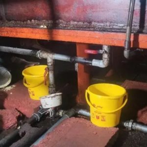 অবৈধভাবে জ্বালানি তেল মজুত করলে ব্যবস্থা