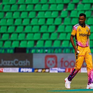 পিএসএল অভিষেকে জয় দেখলেন শরিফুল