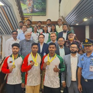 এশিয়া কাপে স্বর্ণজয়ী বাংলাদেশ দলকে উষ্ণ সংবর্ধনা