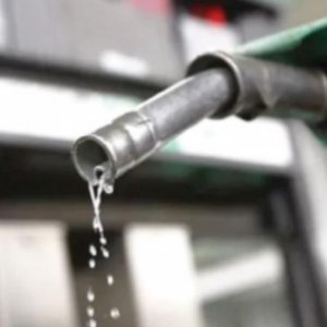 অবৈধভাবে মজুত করা ২৫৫৩৭ লিটার জ্বালানি তেল উদ্ধার