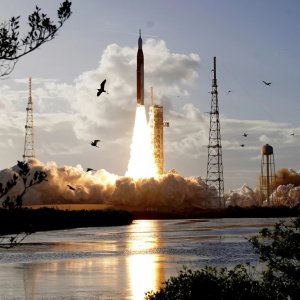 আর্টেমিস-২: চাঁদে মানুষ পাঠানোর মিশন কেন এত গুরুত্বপূর্ণ?