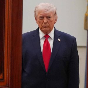 ষষ্ঠ সপ্তাহে ইরান যুদ্ধ: সমঝোতা নয়, আরও তীব্র সংঘাতের আভাস