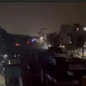 মহাসড়ক বন্ধ করে দুই গ্রামবাসীর সংঘর্ষ