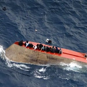 ইতালি উপকূলে ৩২ অভিবাসনপ্রত্যাশীকে জীবিত উদ্ধার, রয়েছে বাংলাদেশিও