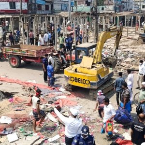 ঢাকা-চট্টগ্রাম মহাসড়কের পাশের ৪ শতাধিক অবৈধ স্থাপনা উচ্ছেদ