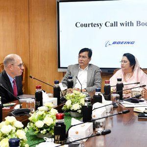 বোয়িং থেকে উড়োজাহাজ লিজ নিতে আগ্রহী সরকার 