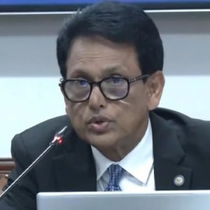 মেট্রোপলিটনের স্কুলগুলোকে অনলাইন-অফলাইন সিস্টেমে নিতে চাচ্ছি: শিক্ষামন্ত্রী