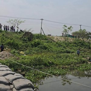 শীতলক্ষ্যায় ভাসছিল যুবকের অর্ধগলিত লাশ