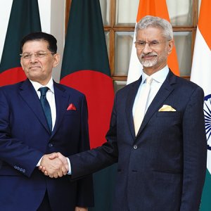 ‘আমরা ঘনিষ্ঠ যোগাযোগ বজায় রাখতে রাজি হয়েছি’