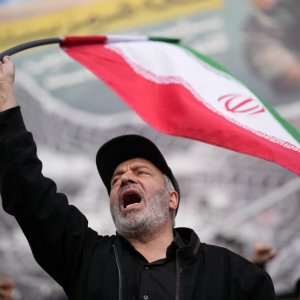 যুদ্ধবিরতিতে ট্রাম্পের স্বস্তি, তবে শক্তিশালী অবস্থানে ইরান