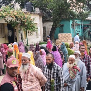 শেরপুরে সকাল থেকেই কেন্দ্রে ভোটারদের ভিড়
