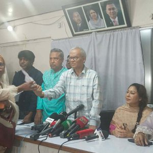 সংরক্ষিত নারী আসনে বিএনপির মনোনয়ন ফরম বিক্রি শুরু