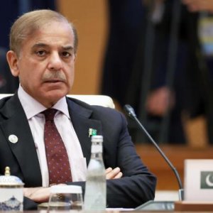 শাহবাজ শরিফের সঙ্গে বৈঠকে বসছে ইরানি প্রতিনিধি দল