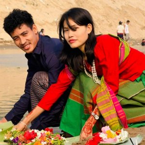 জেসমিনকে নিয়ে রাঙামাটিতে মিতুলের বিজু উৎসব জেসমিনকে নিয়ে রাঙামাটিতে মিতুলের বিজু উৎসব