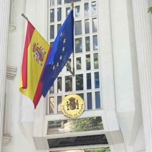 তেহরানে পুনরায় খুললো স্পেনের দূতাবাস