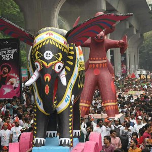 উৎসবের রঙে একাত্মতায় শেষ হলো ‘বৈশাখী শোভাযাত্রা’