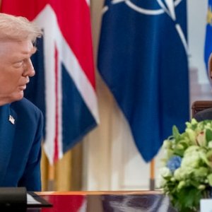 ইরান যুদ্ধে পাশে না থাকায় মেলোনির বিরুদ্ধে ট্রাম্পের ক্ষোভ