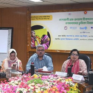 ‘বিশেষজ্ঞদের মতামতের ভিত্তিতে ৬ মাস থেকে ৫ বছরের শিশুদের টিকা প্রদান’