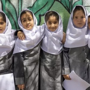 ইরানে সব শিক্ষা প্রতিষ্ঠানে অনলাইন ক্লাসের ঘোষণা