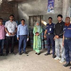 জ্বালানি তেল ও এলপিজির অবৈধ মজুত, ৩ প্রতিষ্ঠানকে জরিমানা