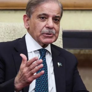 লেবানন-ইসরায়েল যুদ্ধবিরতিকে স্বাগত জানালেন শাহবাজ শরিফ, ট্রাম্পের ভূয়সী প্রশংসা