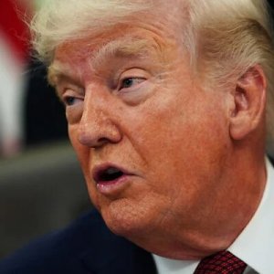 হরমুজ প্রণালি বন্ধে ইরান ‘চালাকি’ করেছে: ট্রাম্প