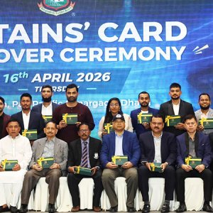 তাপস বৈশ্য বললেন, অধিনায়করা রাজা আর অন্যরা প্রজা!