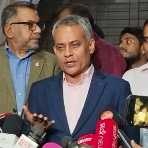 সিআরবিতে হাসপাতাল নির্মাণে সরকারের কোনও পদক্ষেপ নেই: রেলমন্ত্রী