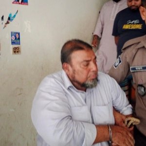 ২০ লাখ টাকা চাঁদা দাবি, প্রতারক চক্রের সদস্য রিমান্ডে