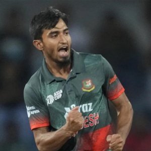 সিরিজ নির্ধারণী ম্যাচে বাংলাদেশ দলে তানজিম