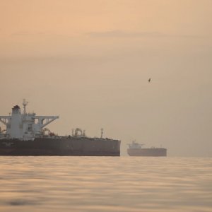 নতুন নৌ-পথ চালু করলো ইরান