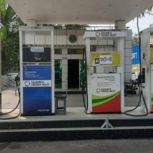 জ্বালানি তেলের দাম বাড়ায় মালিকরা খুশি কেন